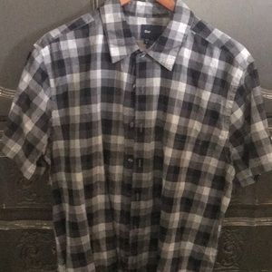 Short sleeve Gap shirt